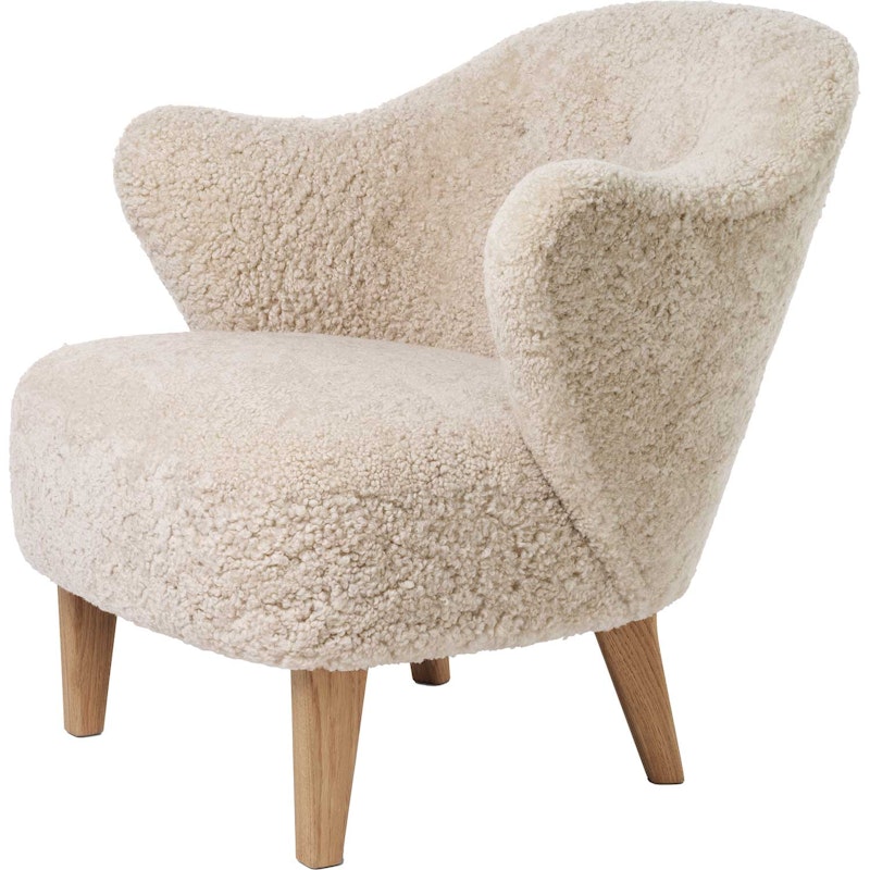 Ingeborg Lounge Chair, Sheepskin Moonlight / Natural Oak