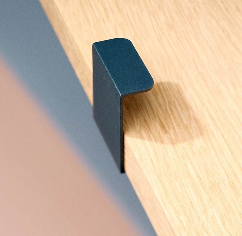 Hide 40 Handle, Deep Blue