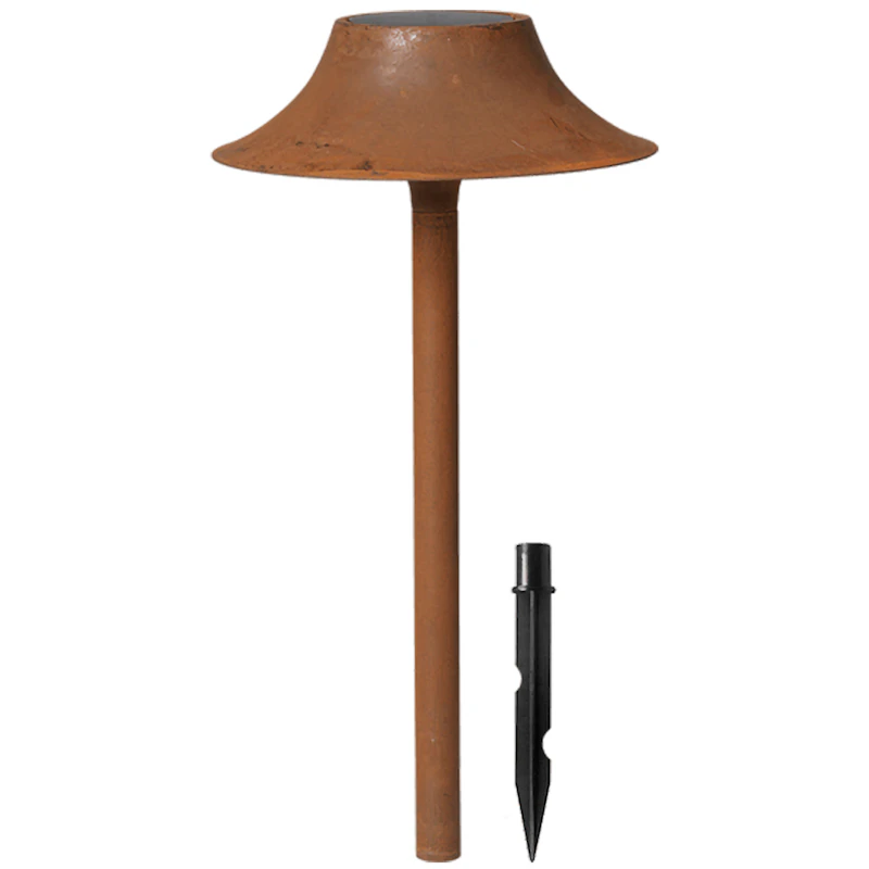 Cortivo Outdoor Solar Light Rust Lamp, Rust