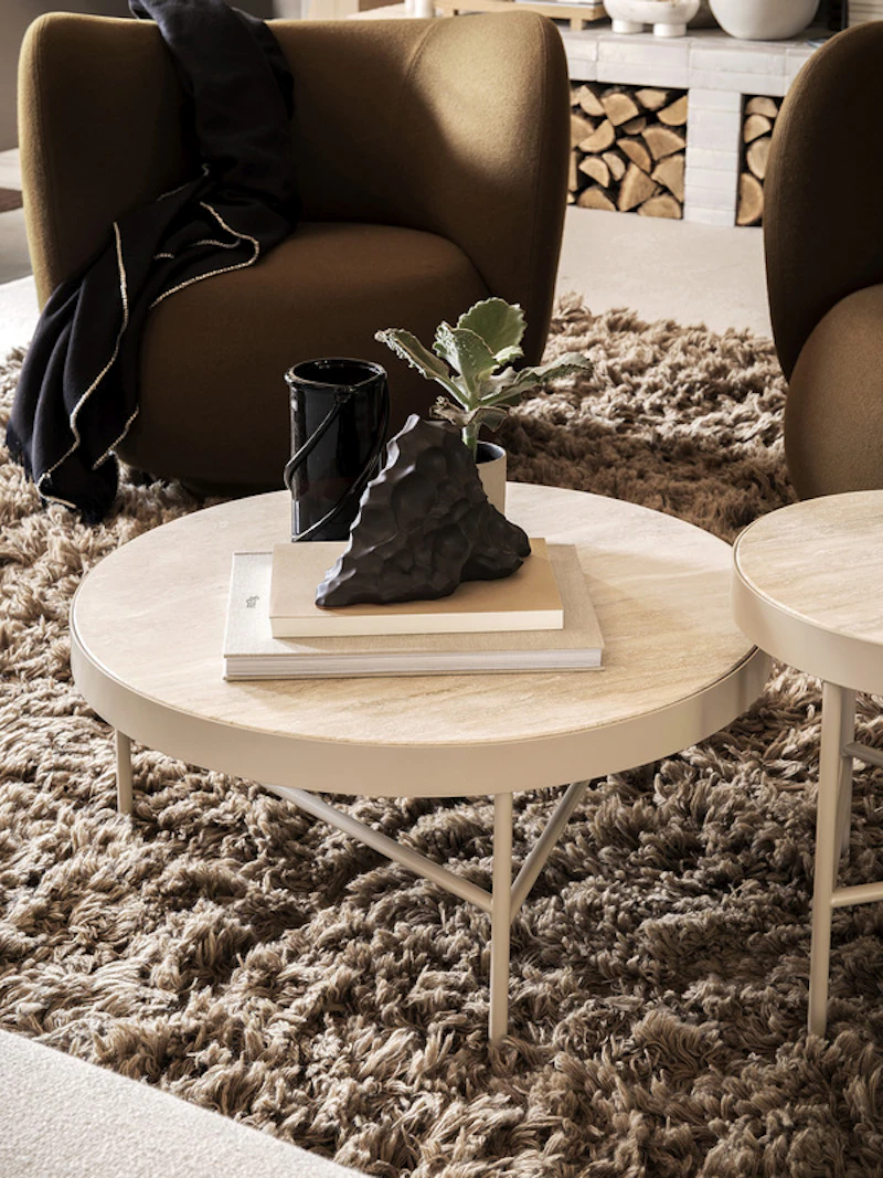 【美品】Ferm Living travertine coffee table Travertine Coffee Table Cashmere Ø70,5 cm | RoyalDesign.co.uk