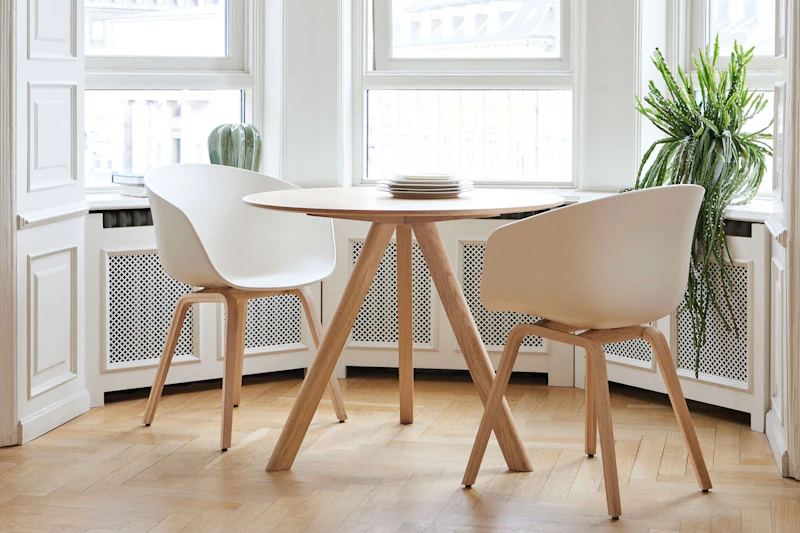 CPH 20 2.0 Table Ø90 cm, Water based lacquered Oak / Off-white