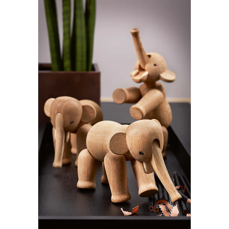 Elephant Mini, Oak from Kay Bojesen | RoyalDesign.co.uk