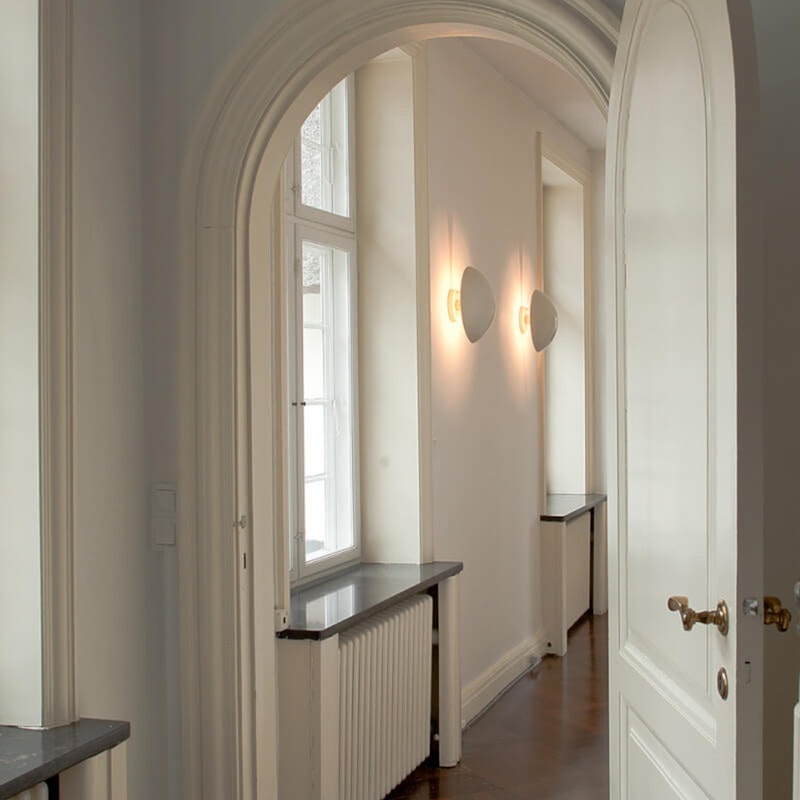 Louis Poulsen（ルイスポールセン）PH Hat ホワイト PH Hat Wall Lamp Ø22,5 cm, white | RoyalDesign.co.uk