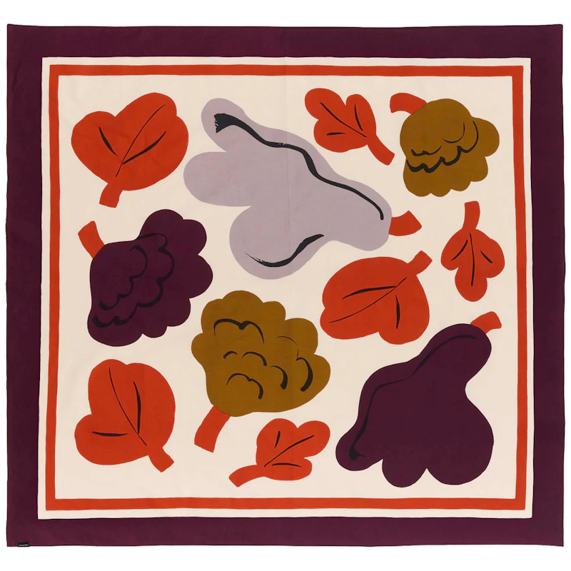 Kukasta Kukkaan Tablecloth 140x140 cm, Plum / Bronze / Terracotta