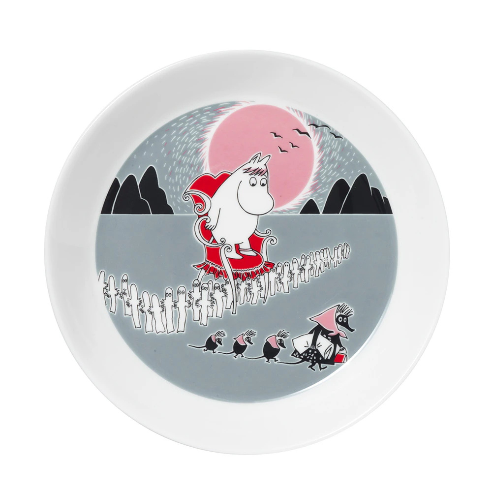 Moomin Plate Ø19 cm, Moomin on Adventure - The move | RoyalDesign.co.uk