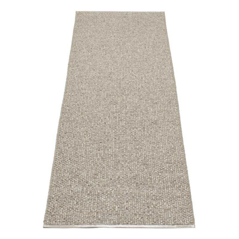Svea Rug Mud Metallic/Mud, 70x240 cm