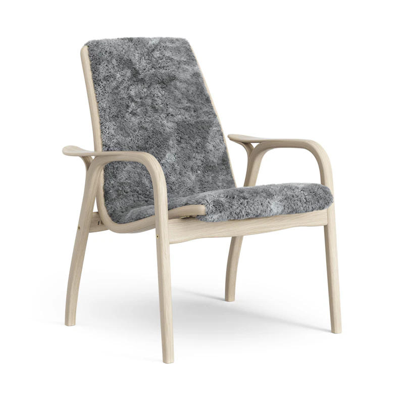 Laminett Armchair Sheepskin, White pigmented Lacquered oak / Scandinavian Grey