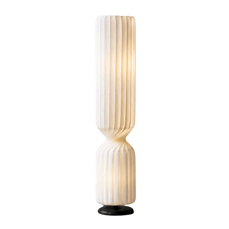 TR41 Floor Lamp 147 cm, White / Black