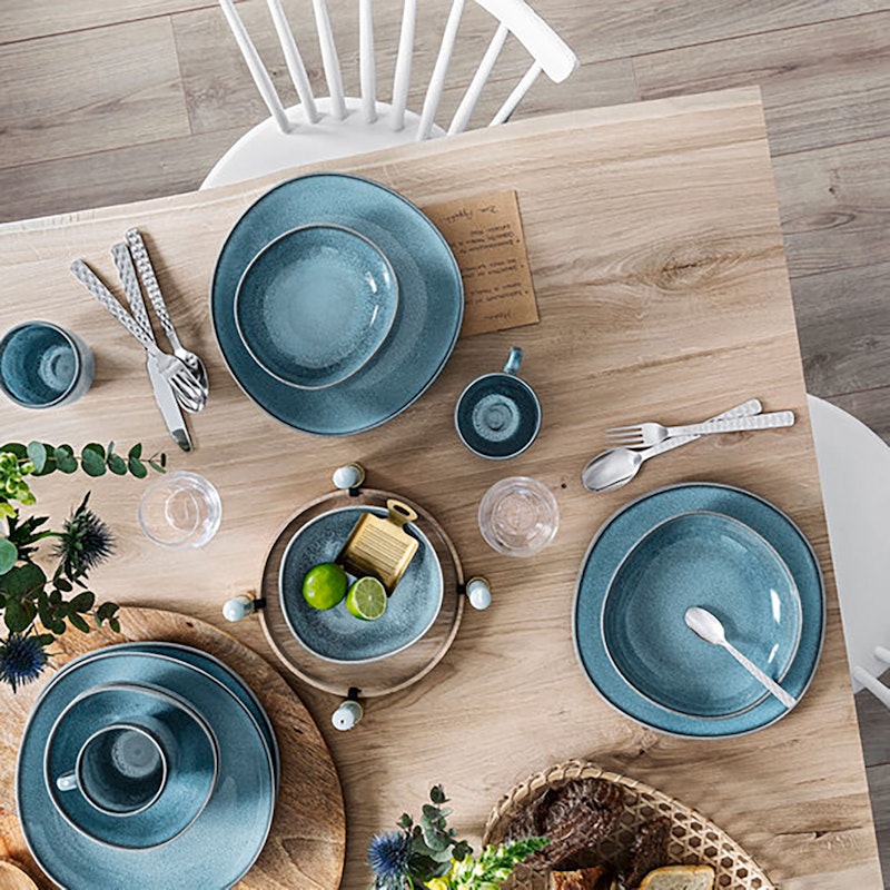 Lave Plate 28 cm, Turquoise from Villeroy & Boch | RoyalDesign.co.uk