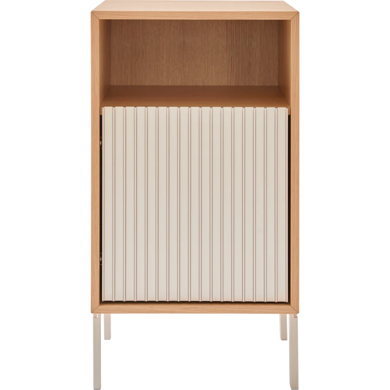 672 Bedside Table With Legs, Light Oak