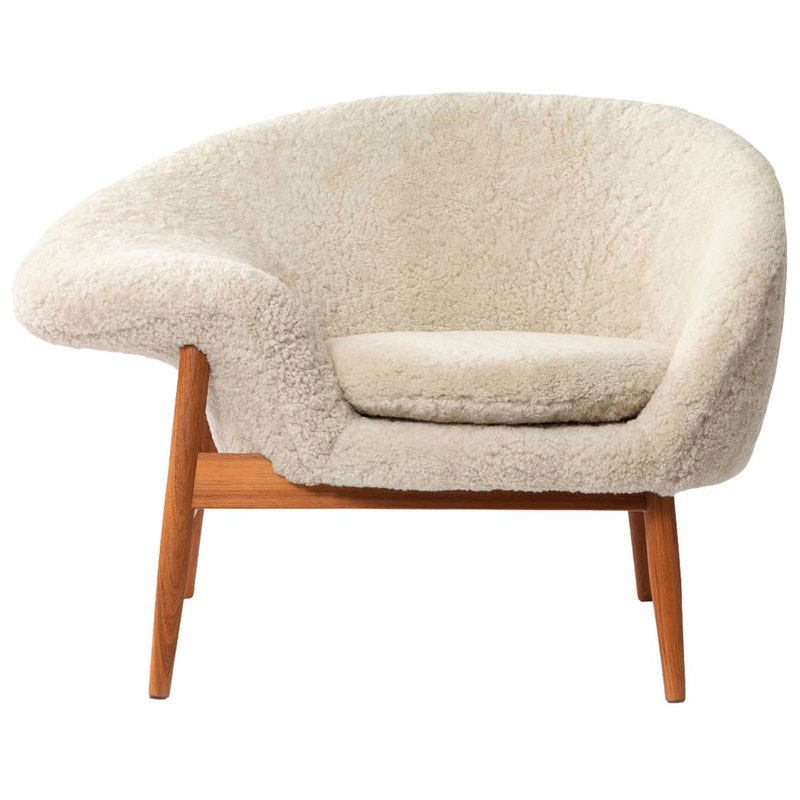 Fried Egg Lounge Chair, Moonlight white